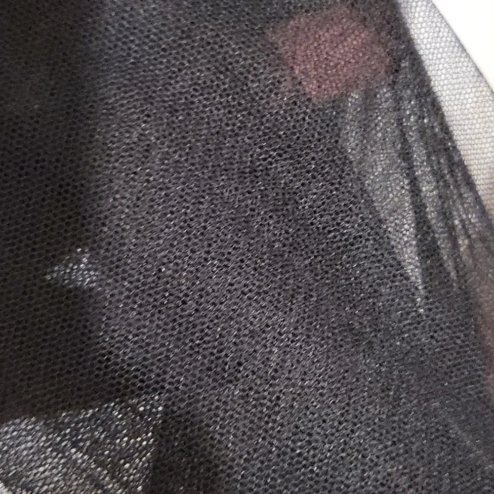 Black Tshirt style with black lace - Picture 3 of 3